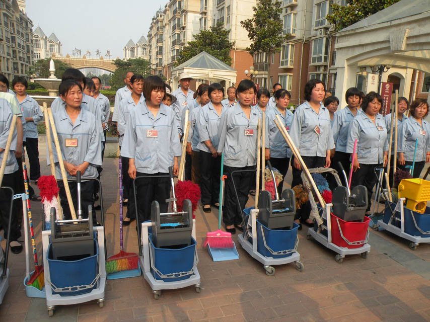 家里到处是灰尘？广州清洁公司教你怎么做日常室内清洁